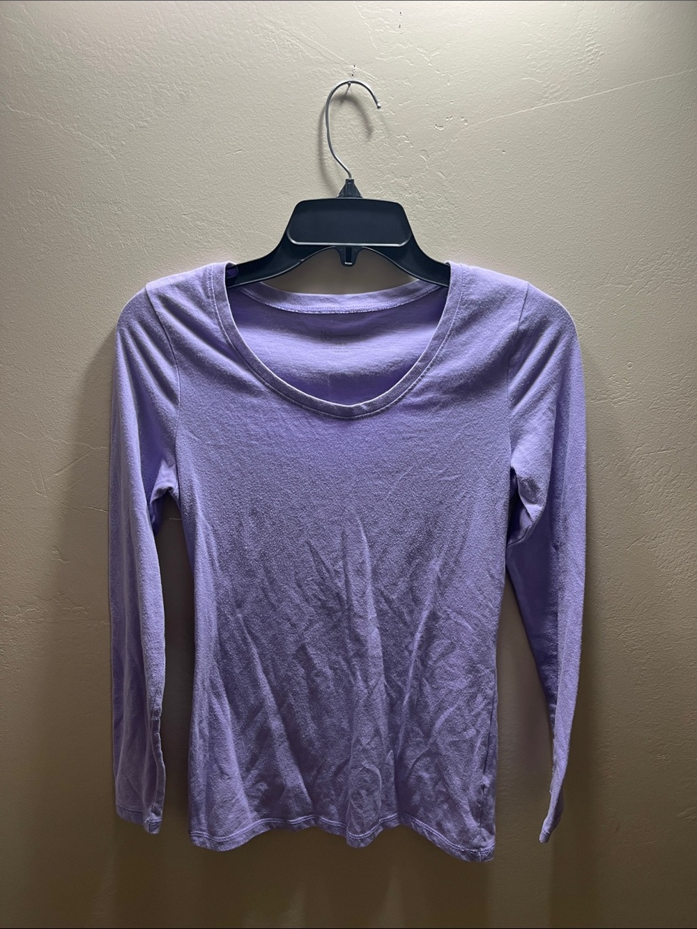 Everyday Lightweight Long-Sleeve Tee’s in Lavender and Pink